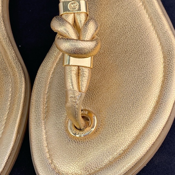 Beautiful MK gold Sandals - Picture 8 of 11